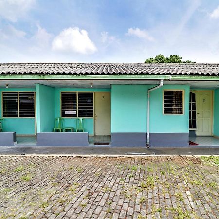 Spot On 90003 Villa Tawang Чианджур Экстерьер фото