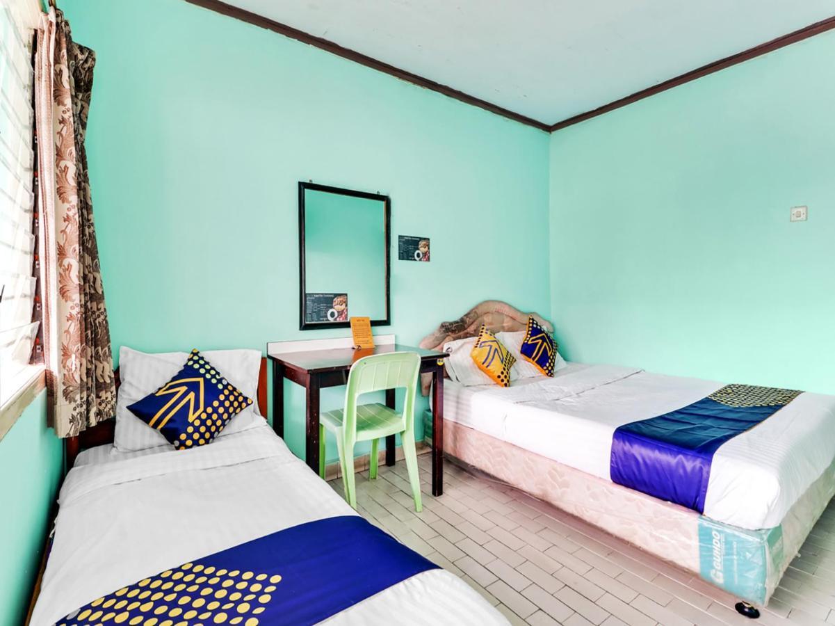 Spot On 90003 Villa Tawang Чианджур Экстерьер фото